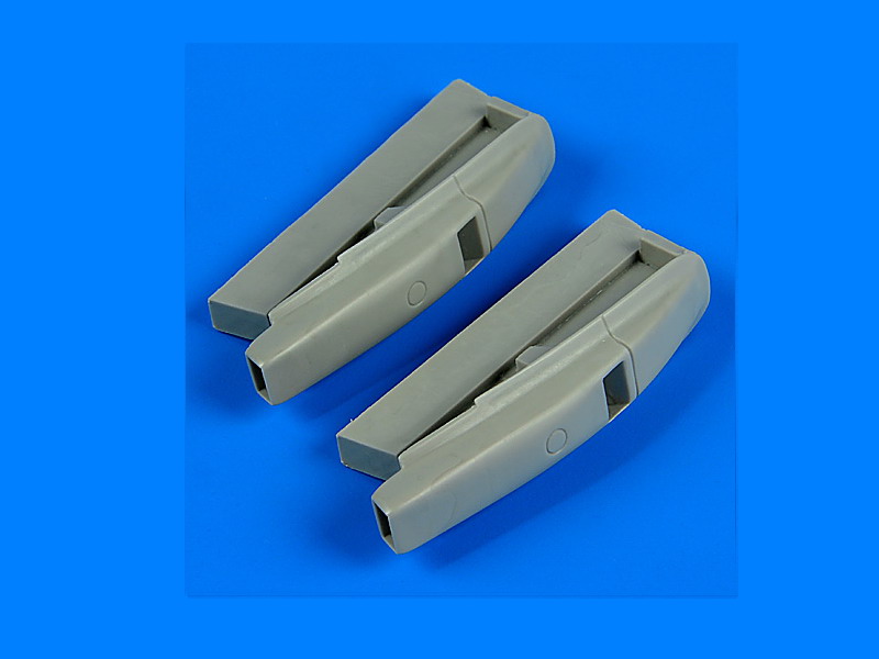 QB72461 Douglas C-47 Skytrain air intakes 1/72